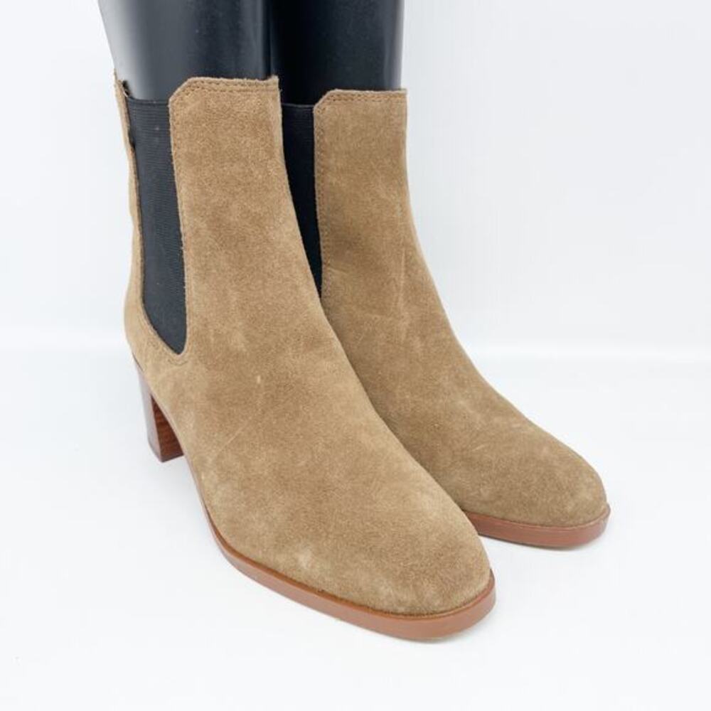 Steve Madden Women's Rhiannon Chelsea Boot Cognac Suede Size 6 M